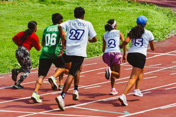 5000 meter track strategy