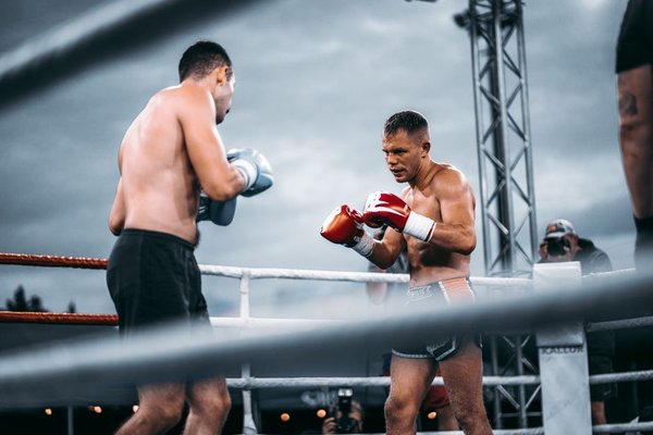 amateur vs professional boxing